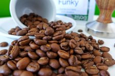 Coffer Funky 100% Arabica blend szemeskávé teszt kávébabok